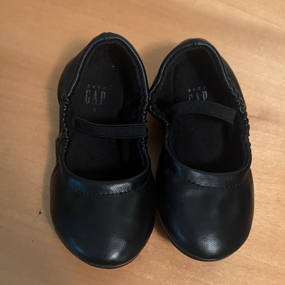 GAP Kids Classic Black Dress Shoes